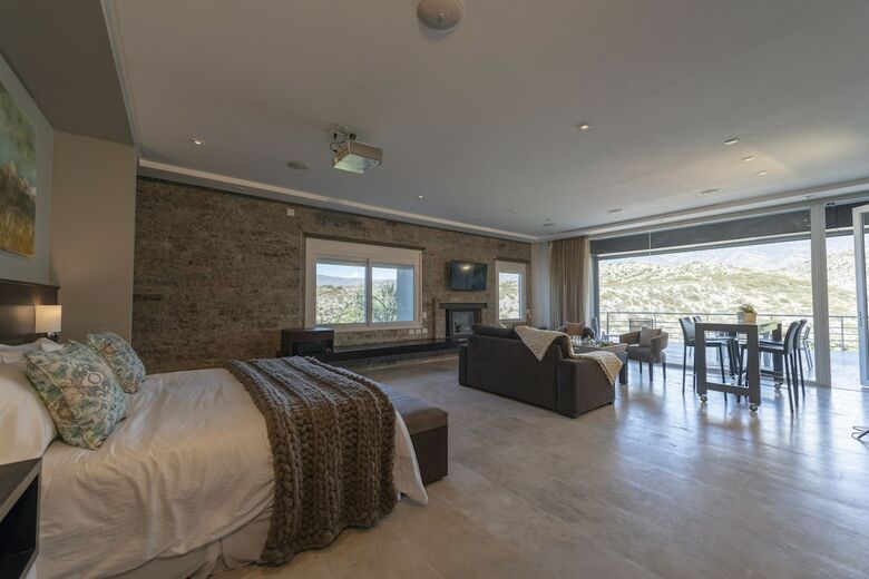 Hotel El Carmelo Mountain Lodge
