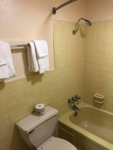 Motel Scottish Inn And Suites Perry