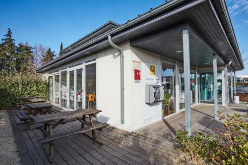 Hotel Premiere Classe Avignon Parc Des Expositions