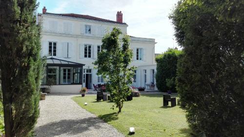 Bed & Breakfast H De Surg�res