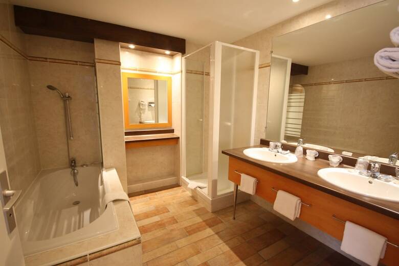 Hotel Kyriad Tours St Pierre Des Corps Gare