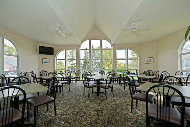 Hotel Best Western Harbour Pointe Lakefront