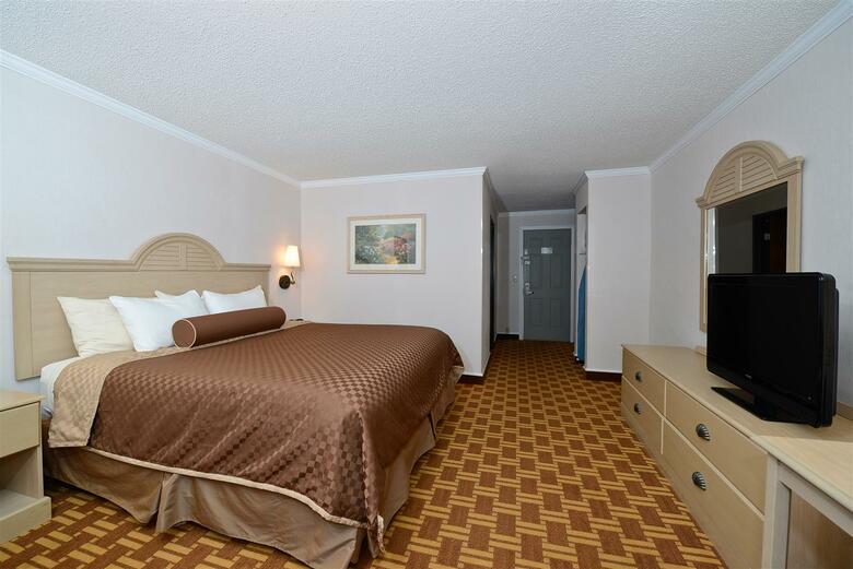 Hotel Best Western Harbour Pointe Lakefront