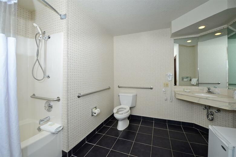 Hotel Best Western Harbour Pointe Lakefront