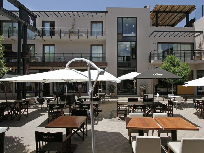 Hotel Plaza Paradiso Petit