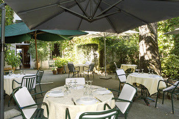 Hotel H�tel Restaurant Du Midi