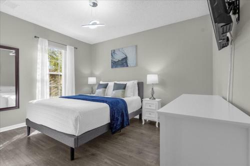 4 Bedrooms - 3 Bathrooms - Terra Verde 4725 Vb