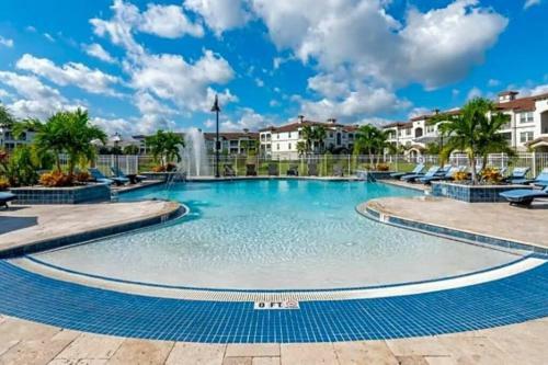 1-bedroom, Nice, Cozy Apartment With A King Bed!