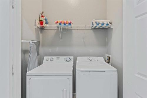 Apartamento 5000 Cayview Avenue 301