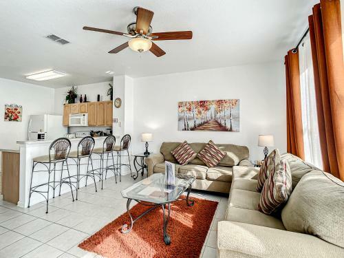 3 Bed Windsor Hills Townhome By Clubhouse Pool