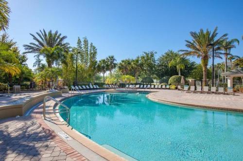 Apartment At Vista Cay Resort
