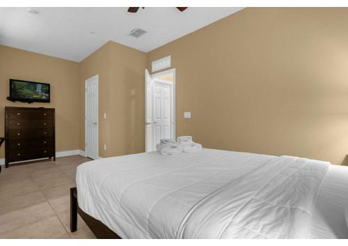 Luxury Townhome - 5 Minutes From Disney