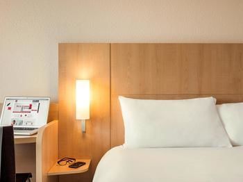 Hotel Ibis Orly Aeroport