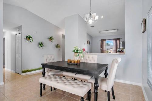 Spectacular Disney House Playground/pool