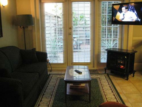 Hostal Point Grey Guest House