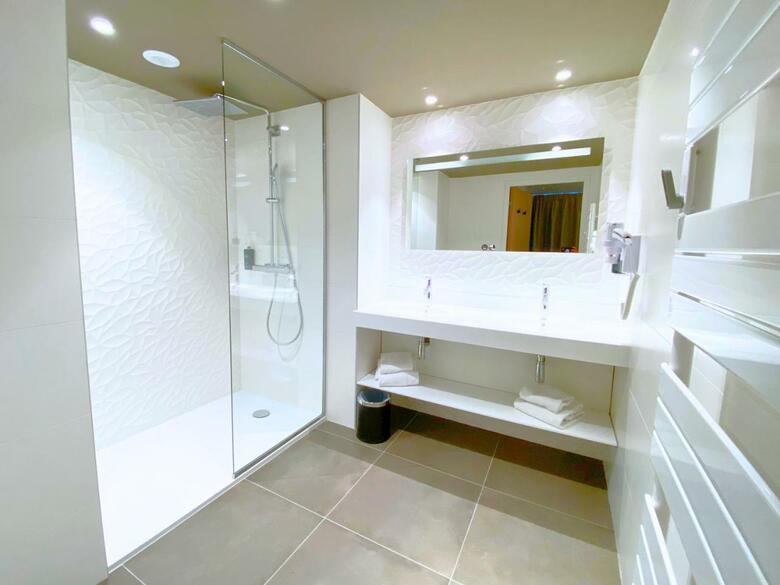 Brit Hotel Du Parc - Foug�res