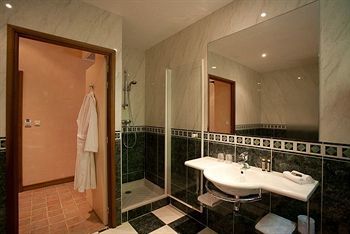Hotel Hostellerie Les Hauts De Sainte Maure