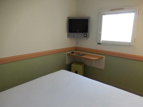Hotel Ibis Budget Pau Est