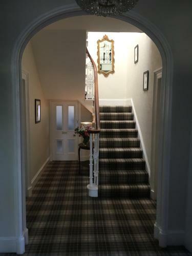 Hostal Ballifeary Guest House