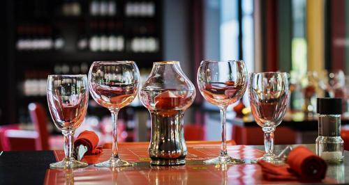 Logis Hotel Lons-le-saunier - Restaurant Le Grill