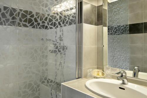Hotel Logis Ariane
