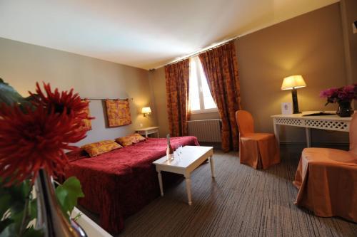 Hotel Le Relais Du Bellay
