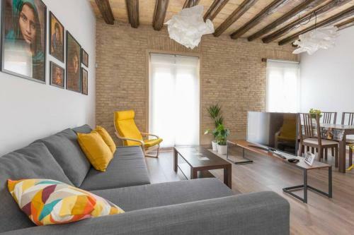 Sb1 - 2 Bedroom Apartment In Historic Center