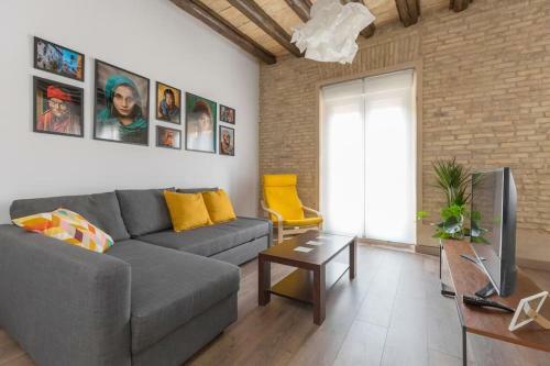 Sb1 - 2 Bedroom Apartment In Historic Center