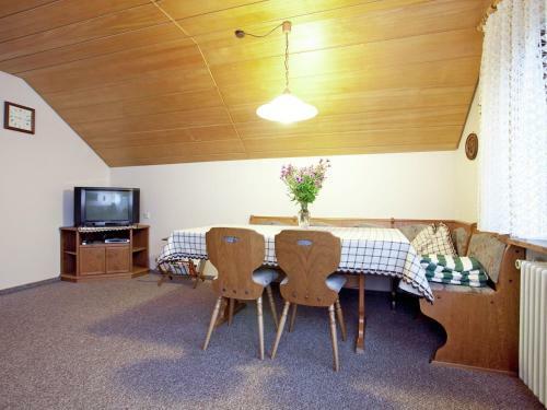 Modern Apartment In Bad Peterstal-griesbach With Vineyards