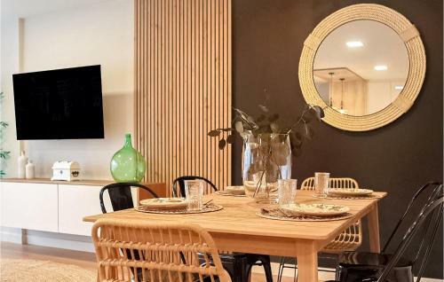 Awesome Apartment In Vimianzo With Wifi And 3 Bedrooms