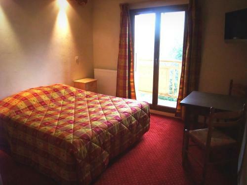 Hotel H�tel Les M�l�zes
