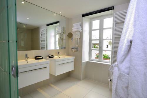 Hotel Au Relais Du Gu� De Selle