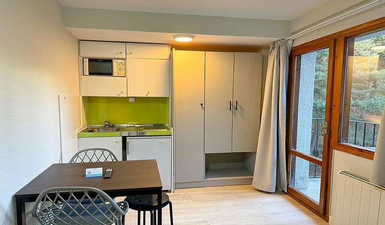 Aparthotel Midi 3000
