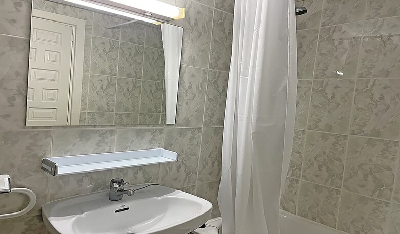 Aparthotel Midi 3000