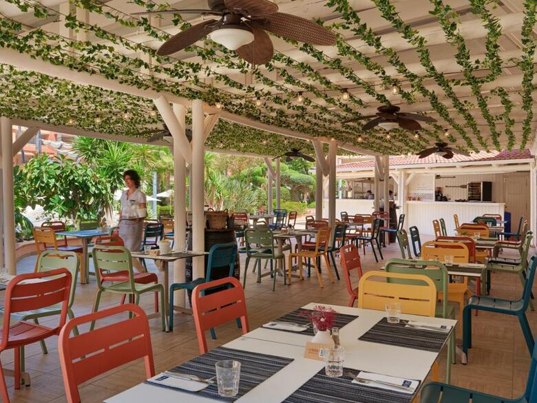 Hotel H10 Mediterranean Village