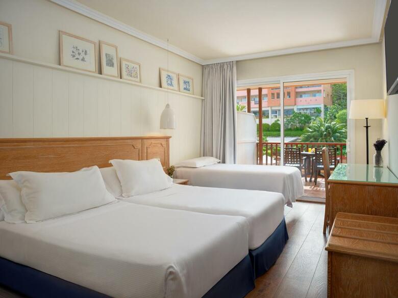 Hotel H10 Mediterranean Village