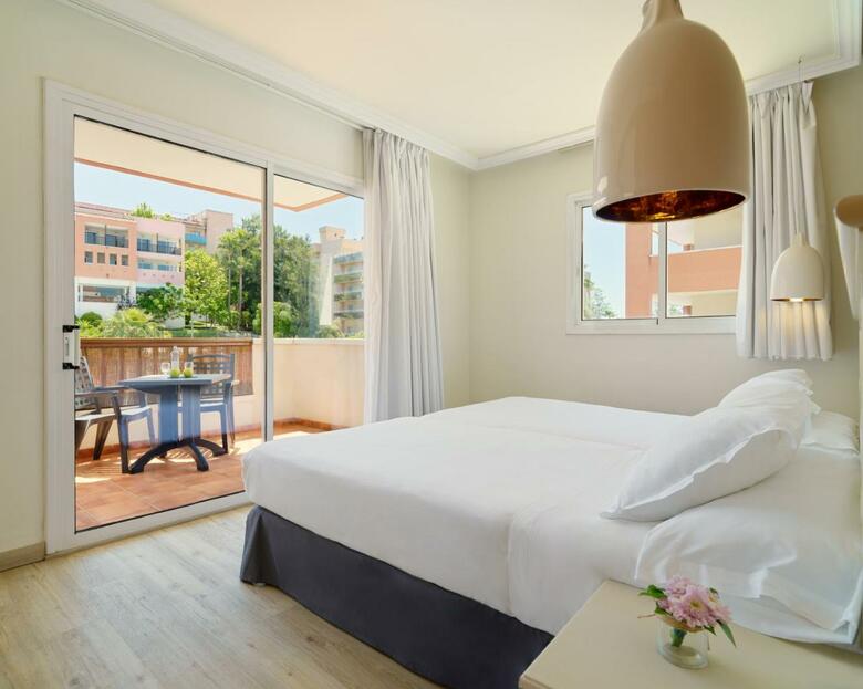 Hotel H10 Mediterranean Village