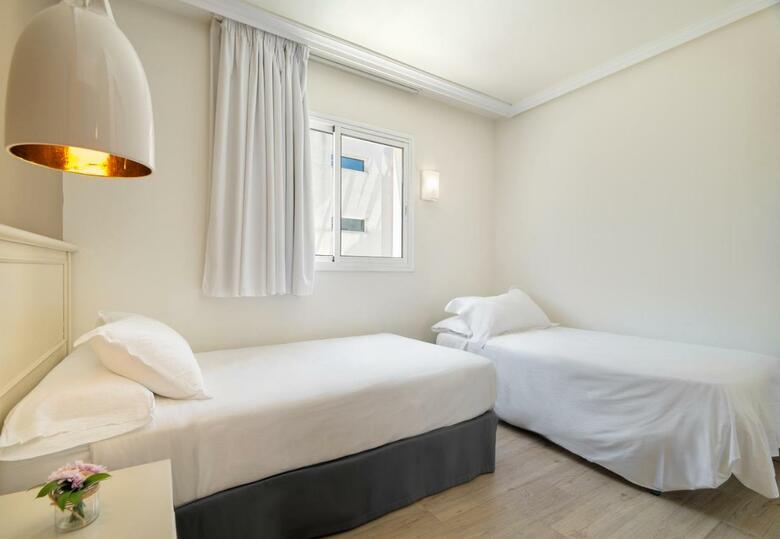 Hotel H10 Mediterranean Village