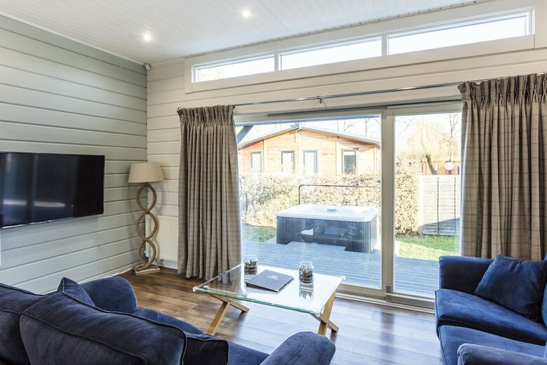 Roydon Marina Village Hotel