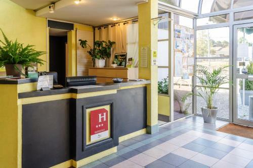 Hotel Logis Le Pont Bernet
