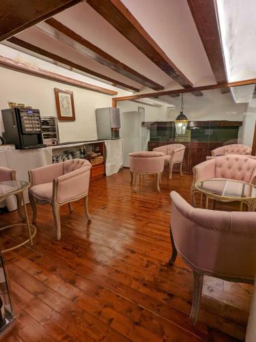 Hotel Catalina Suites