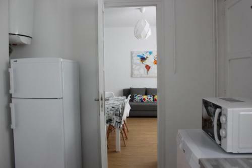 Florit Flats - The Ausias March Apartment