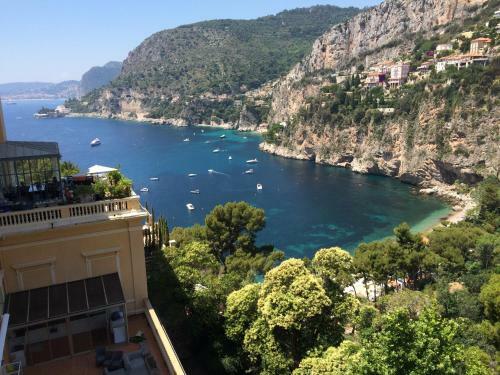 Apartamento Eden Residence