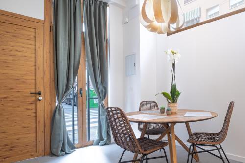 Beautiful Japandi Style Loft Apartment N1