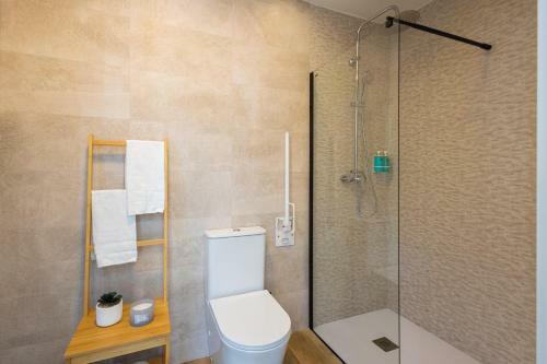 Florit Flats - The Port Avenue Apartment