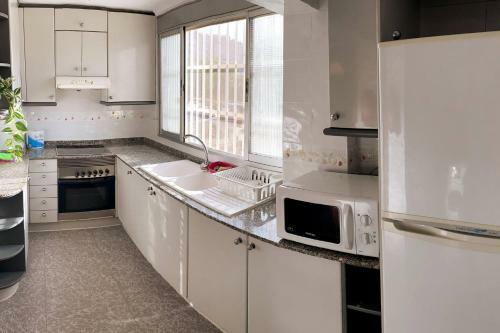 Apartment Near The Beach In Cabanal Area