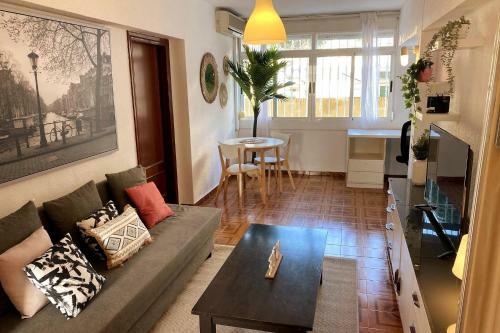Apartment Near The Beach In Cabanal Area