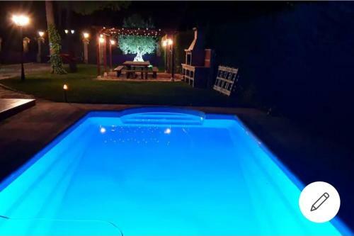 "peque�o Paraiso" Caba�a Con Jacuzzi Y Piscina Privada