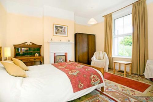 Thurlibeer House