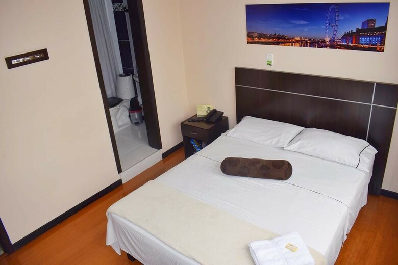 Hotel Platino Plaza